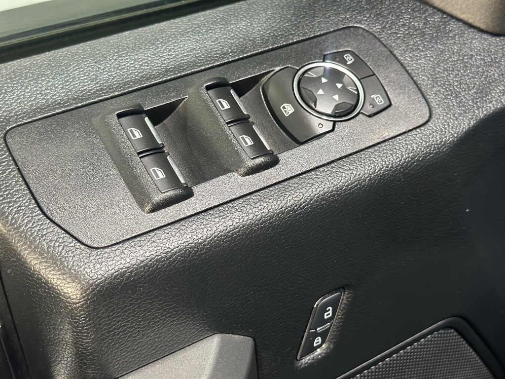 Ford F-150 XLT SuperCab 8-ft. Bed 4WD 2016