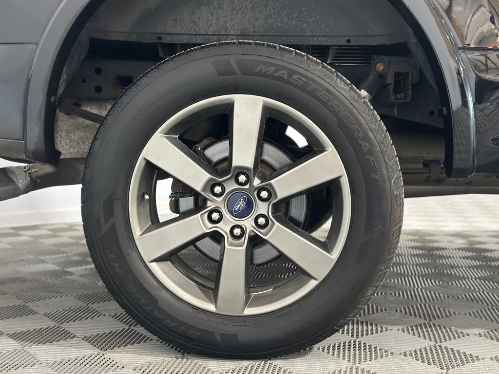 Ford F-150 XLT SuperCab 8-ft. Bed 4WD 2016