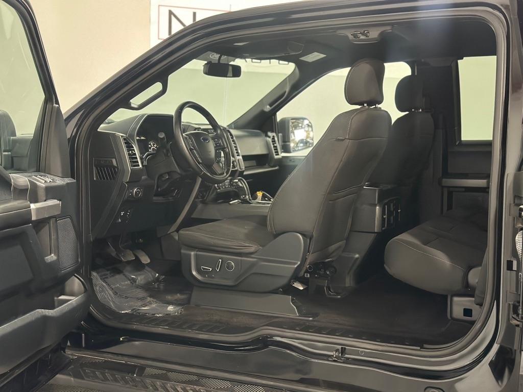 Ford F-150 XLT SuperCab 8-ft. Bed 4WD 2016