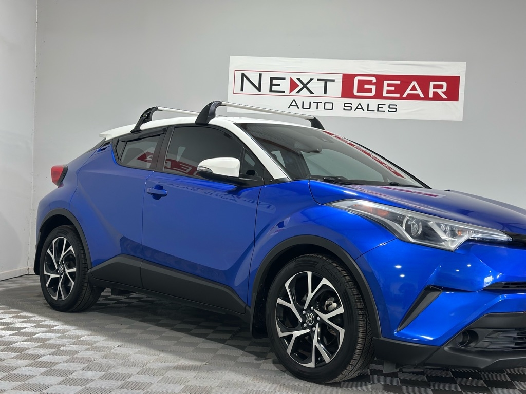 2018 Toyota C-HR XLE photo 3