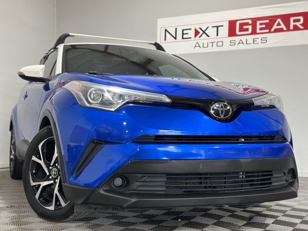 2018 Toyota C-HR XLE photo 4