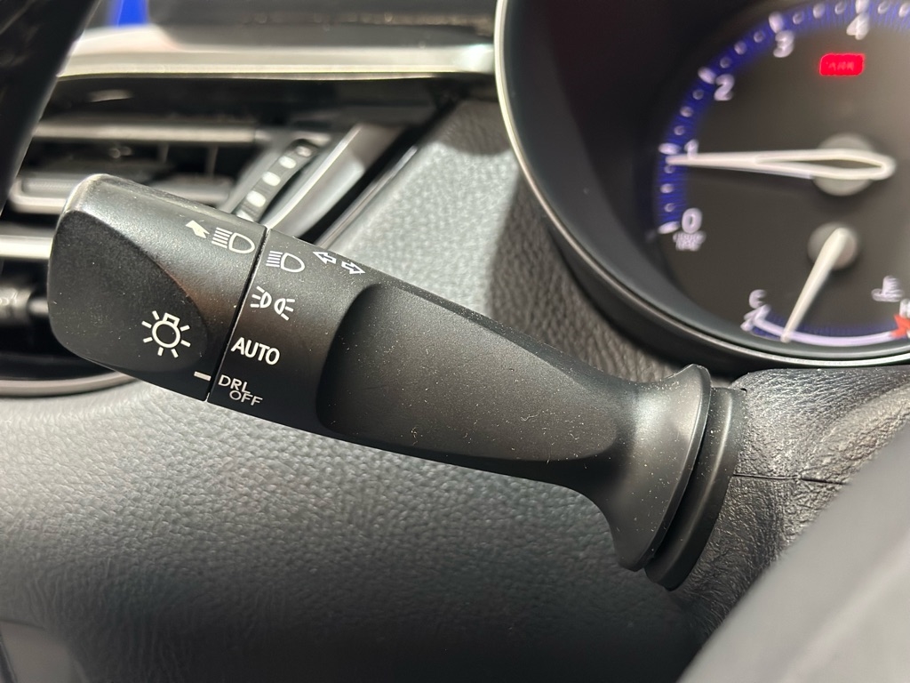 Toyota C-HR XLE 2018