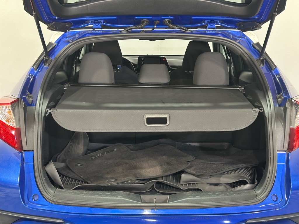 Toyota C-HR XLE 2018