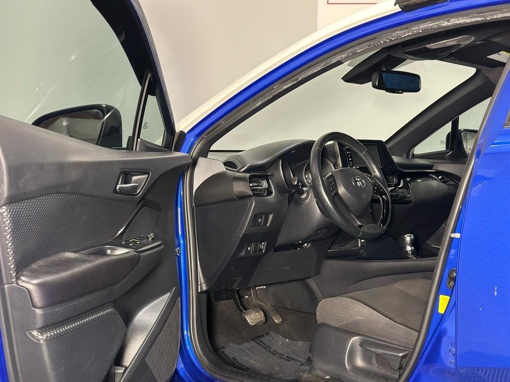 Toyota C-HR XLE 2018