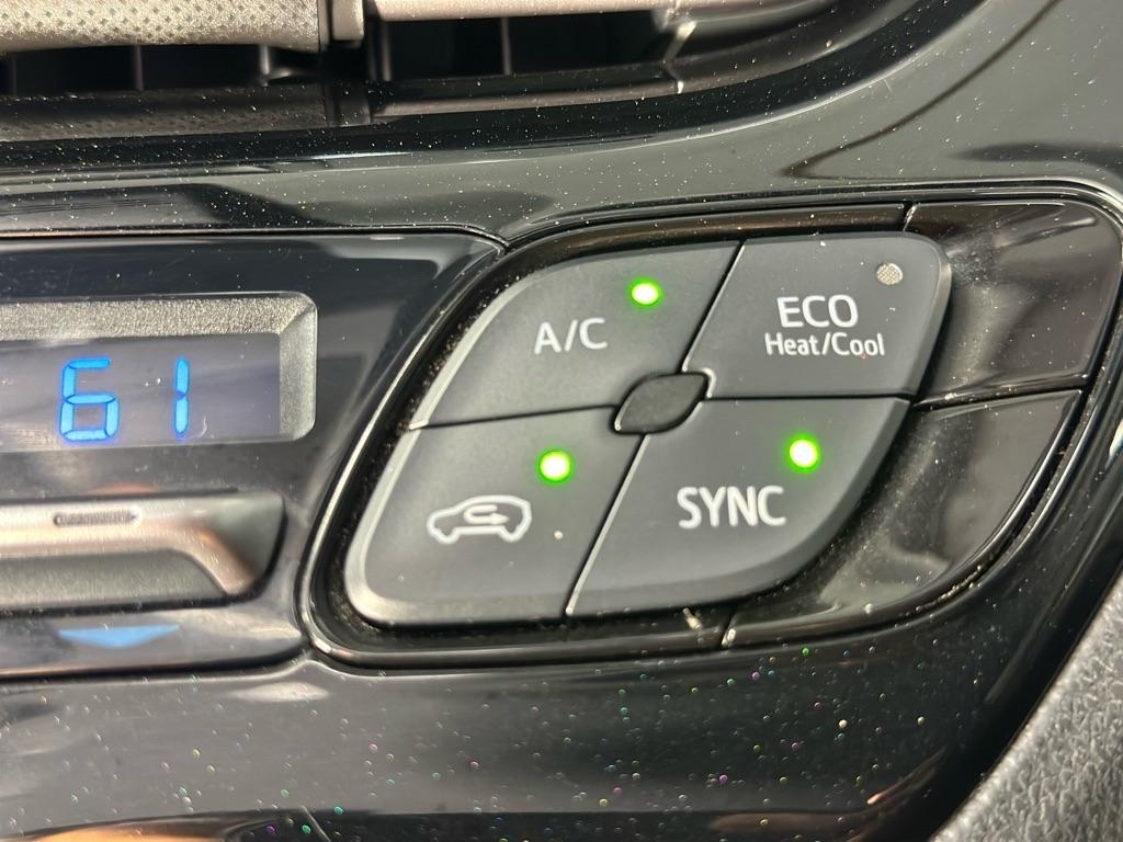 Toyota C-HR XLE 2018