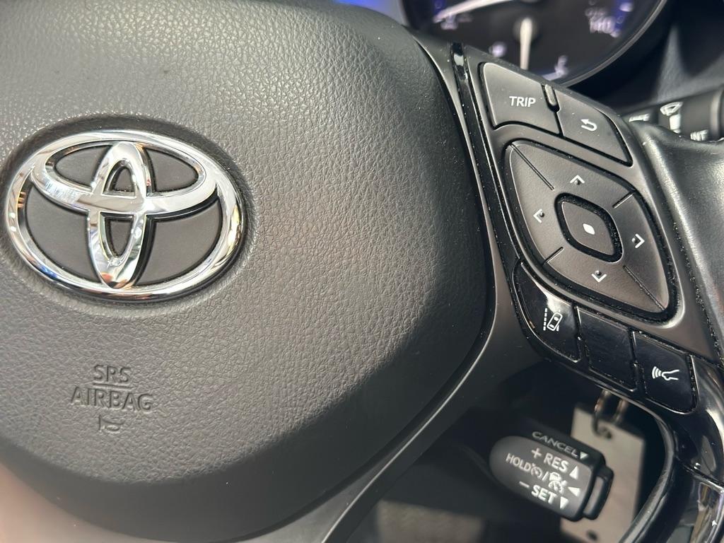 Toyota C-HR XLE 2018