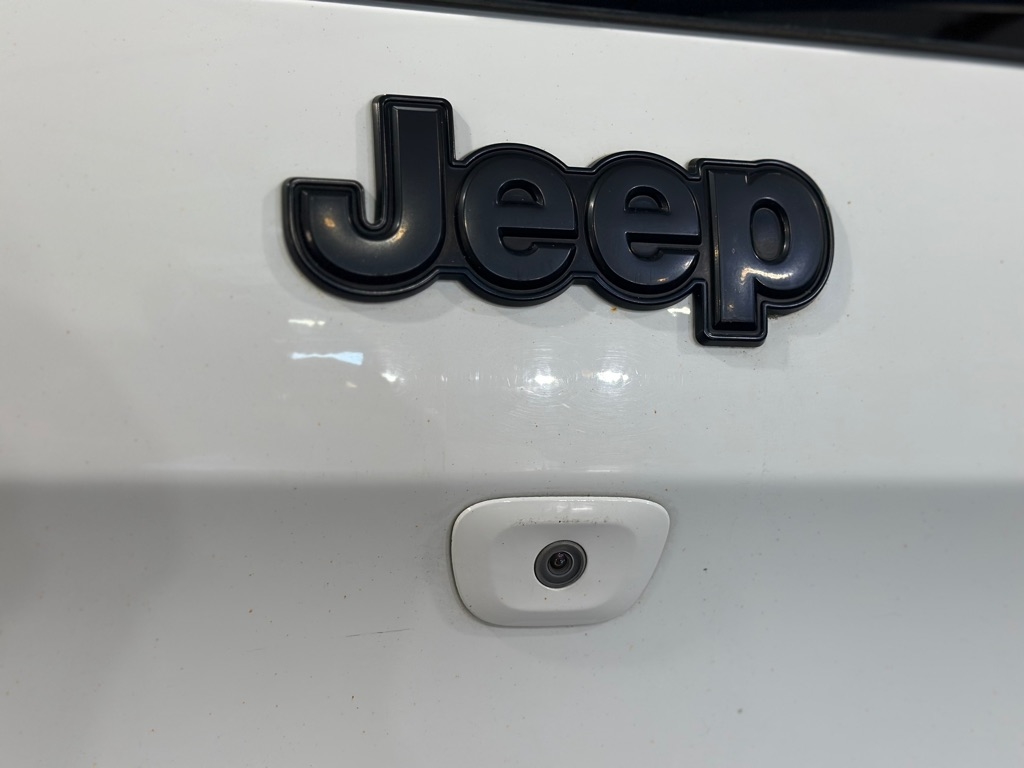 2014 Jeep Cherokee Latitude photo 31
