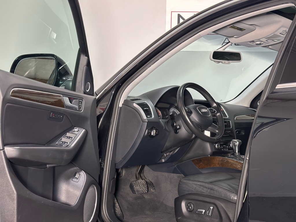 Audi Q5 2.0T Premium Plus quattro 2013