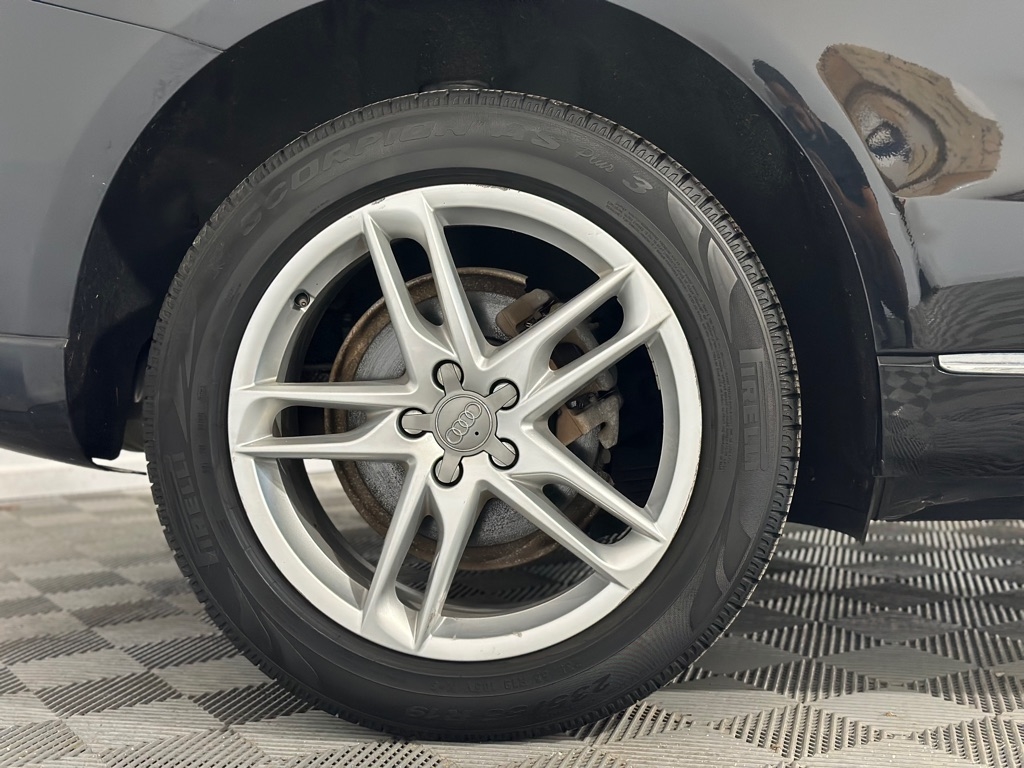 Audi Q5 2.0T Premium Plus quattro 2013