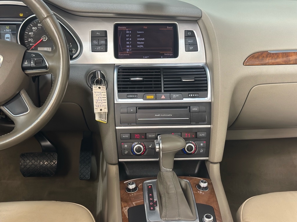 Audi Q7 3.0 Premium quattro 2013 Audi Q7 3.0 Premium quattro 2013