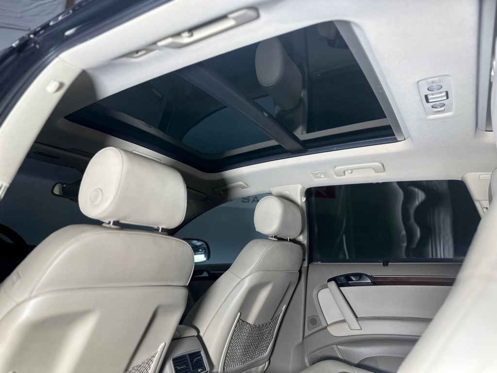 Audi Q7 3.0 Premium quattro 2013 Audi Q7 3.0 Premium quattro 2013