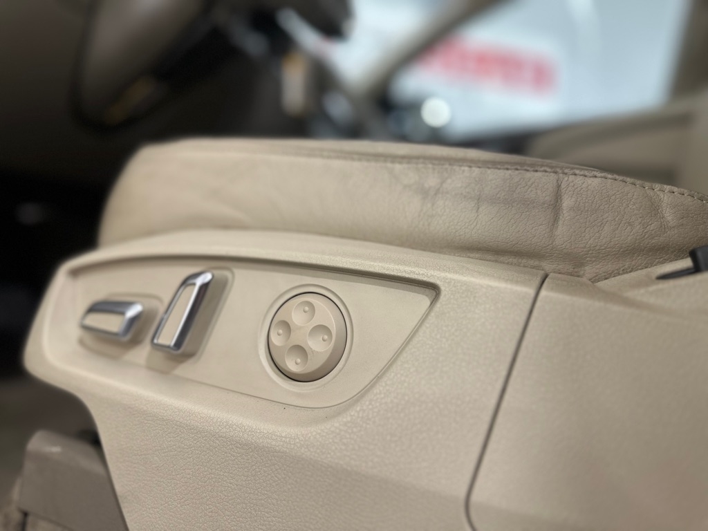 Audi Q7 3.0 Premium quattro 2013 Audi Q7 3.0 Premium quattro 2013