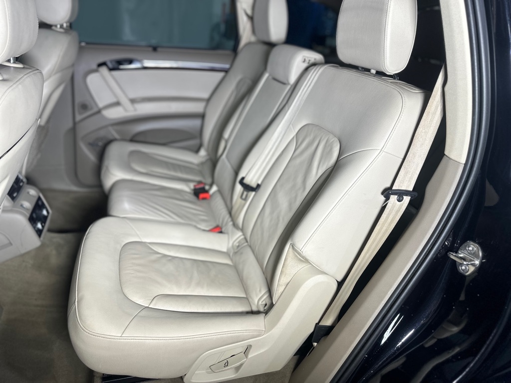 Audi Q7 3.0 Premium quattro 2013 Audi Q7 3.0 Premium quattro 2013