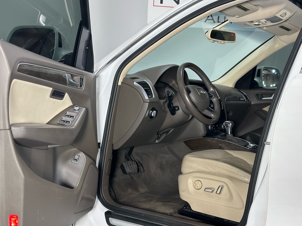 Audi Q5 2.0T Premium Plus quattro 2014