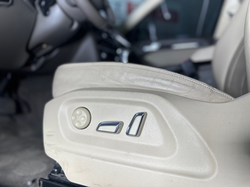 Audi Q5 2.0T Premium Plus quattro 2014