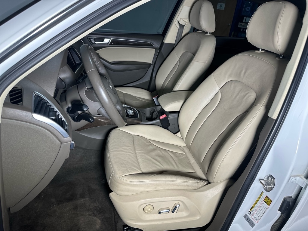 Audi Q5 2.0T Premium Plus quattro 2014