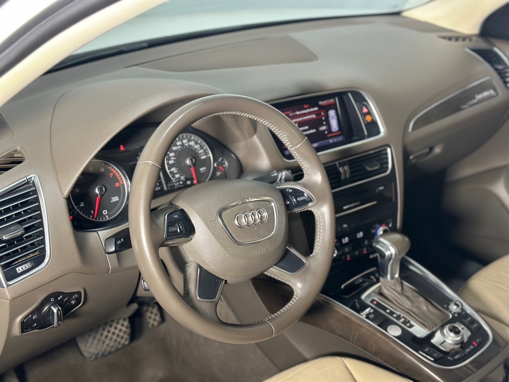 Audi Q5 2.0T Premium Plus quattro 2014