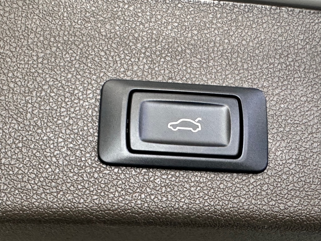 Audi Q5 2.0T Premium Plus quattro 2014