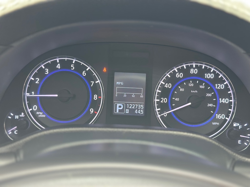 Infiniti Q40 RWD 2015