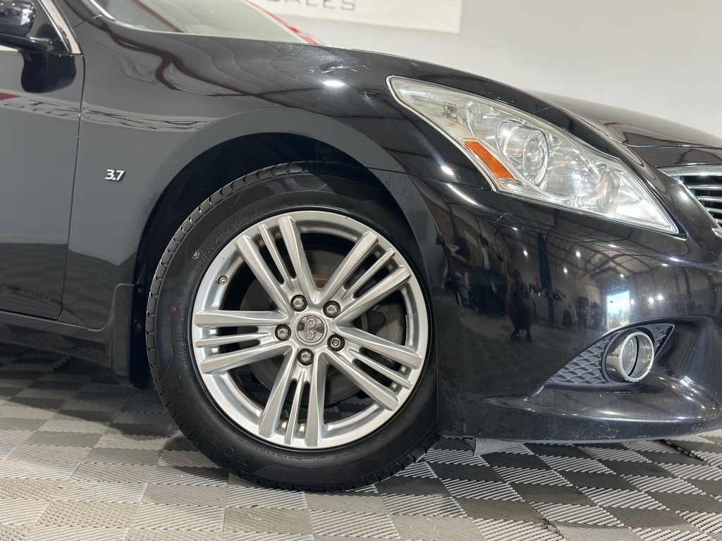 Infiniti Q40 RWD 2015