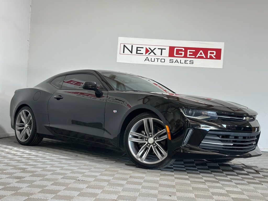 Chevrolet Camaro 1LT Coupe 8A 2018