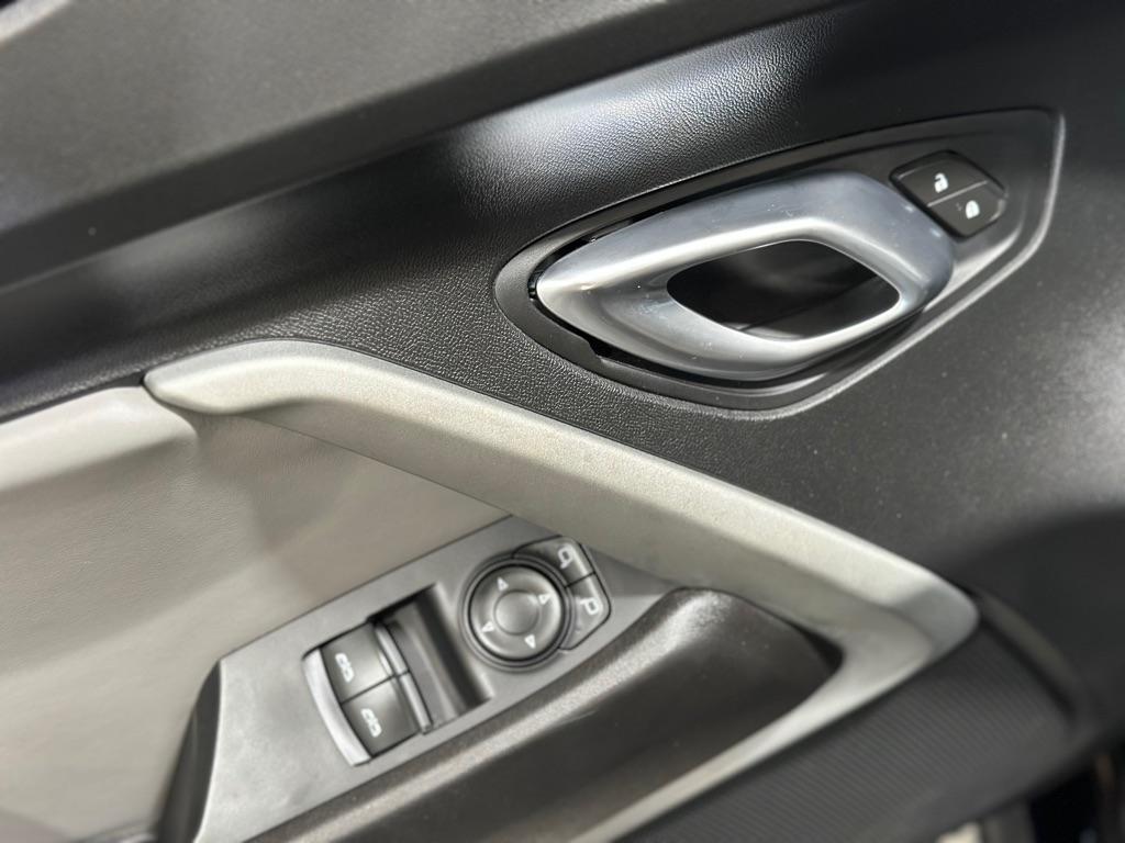 Chevrolet Camaro 1LT Coupe 8A 2018