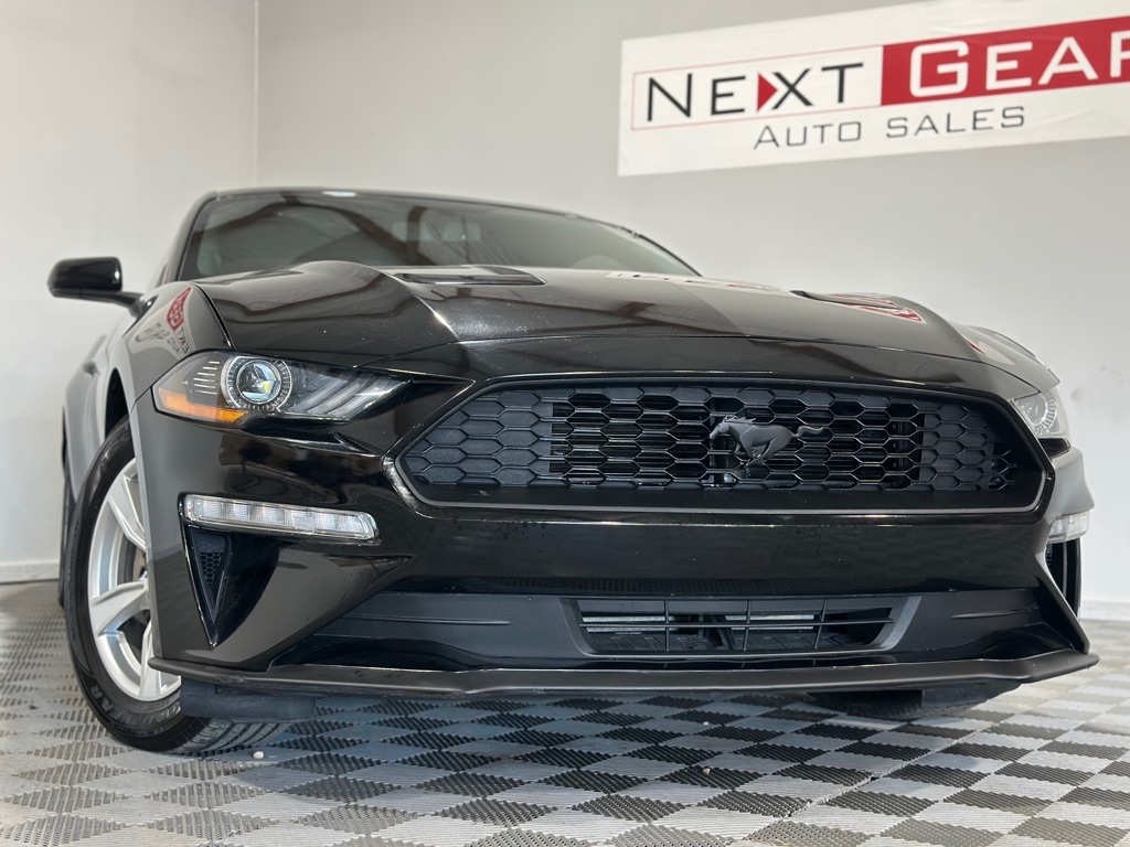 Ford Mustang EcoBoost Coupe 2020