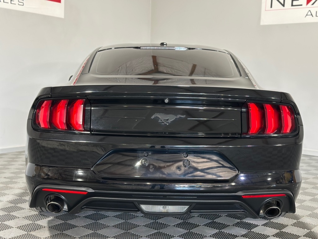 Ford Mustang EcoBoost Coupe 2020