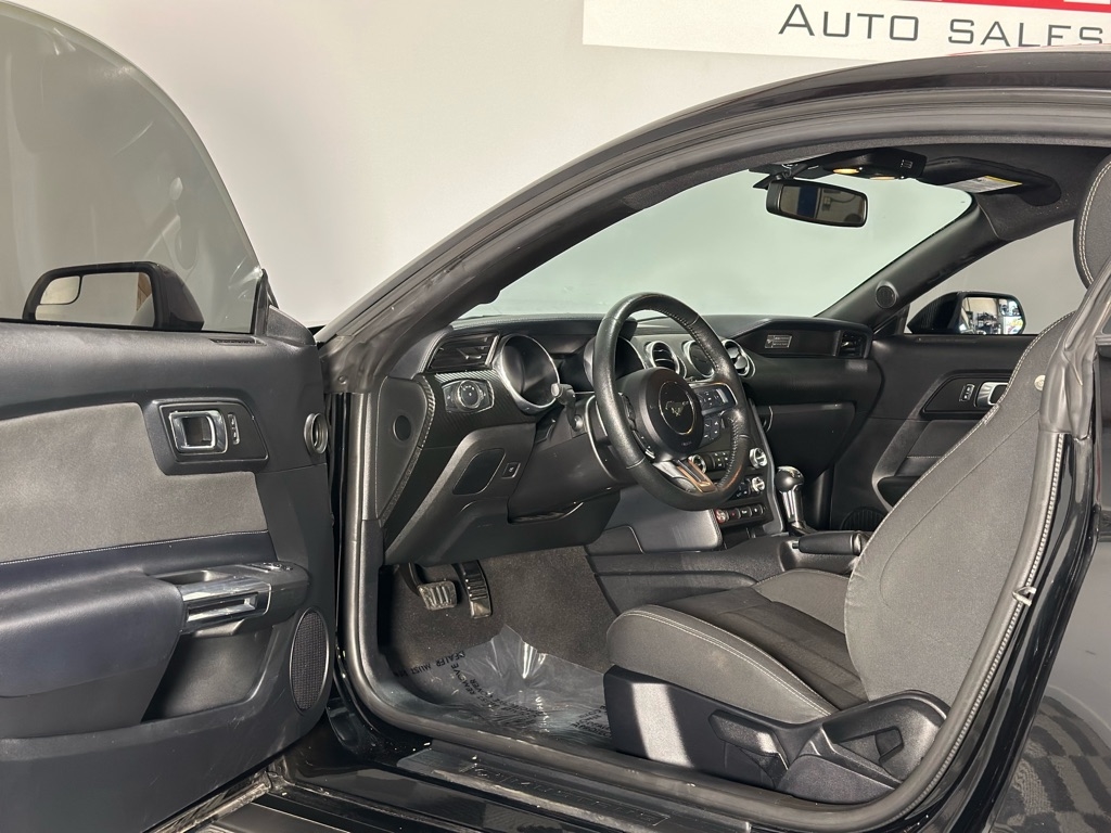 Ford Mustang EcoBoost Coupe 2020