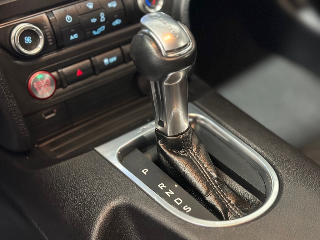 Ford Mustang EcoBoost Coupe 2020