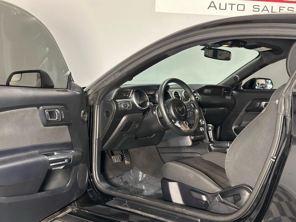 Ford Mustang EcoBoost Coupe 2020