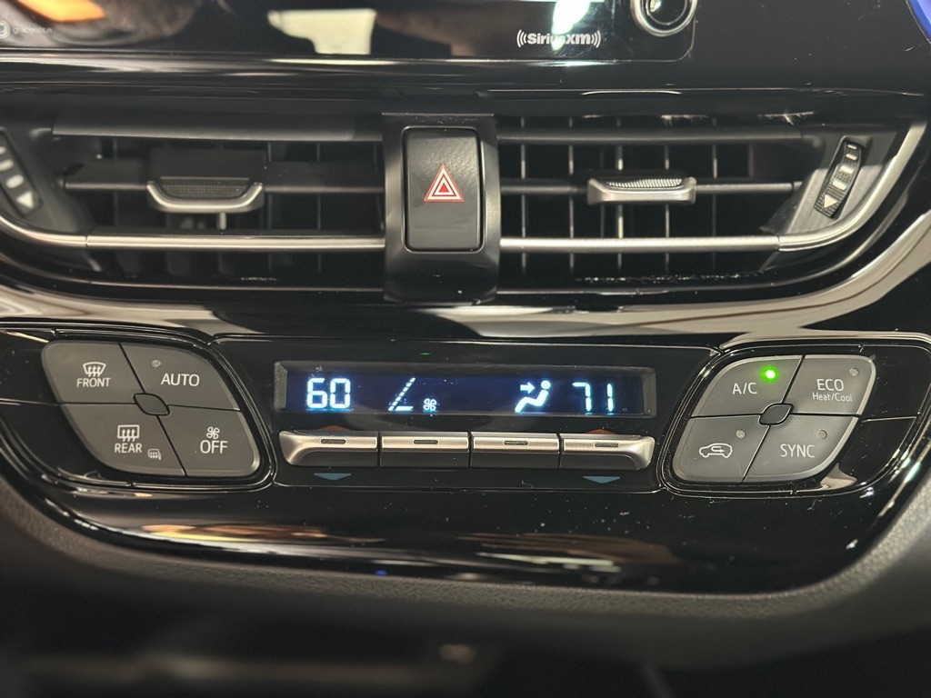 Toyota C-HR XLE 2021