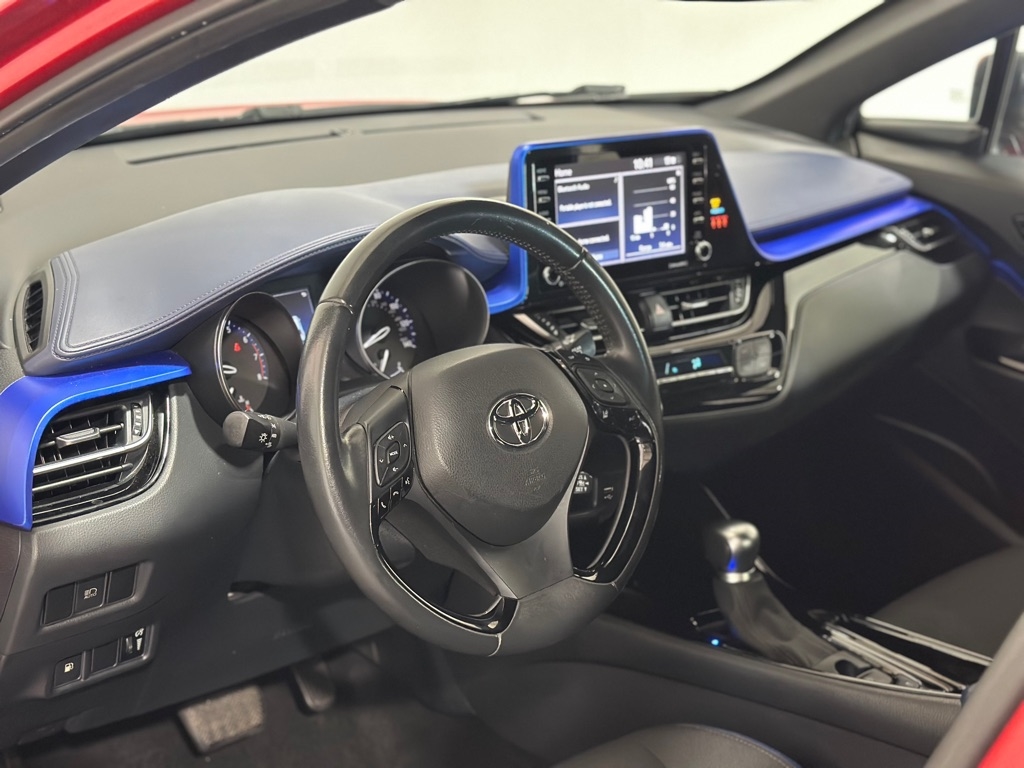 Toyota C-HR XLE 2021