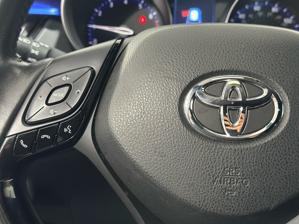 Toyota C-HR XLE 2021