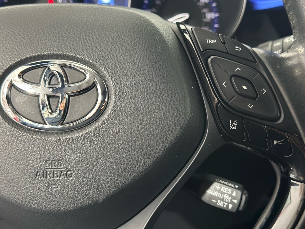 Toyota C-HR XLE 2021