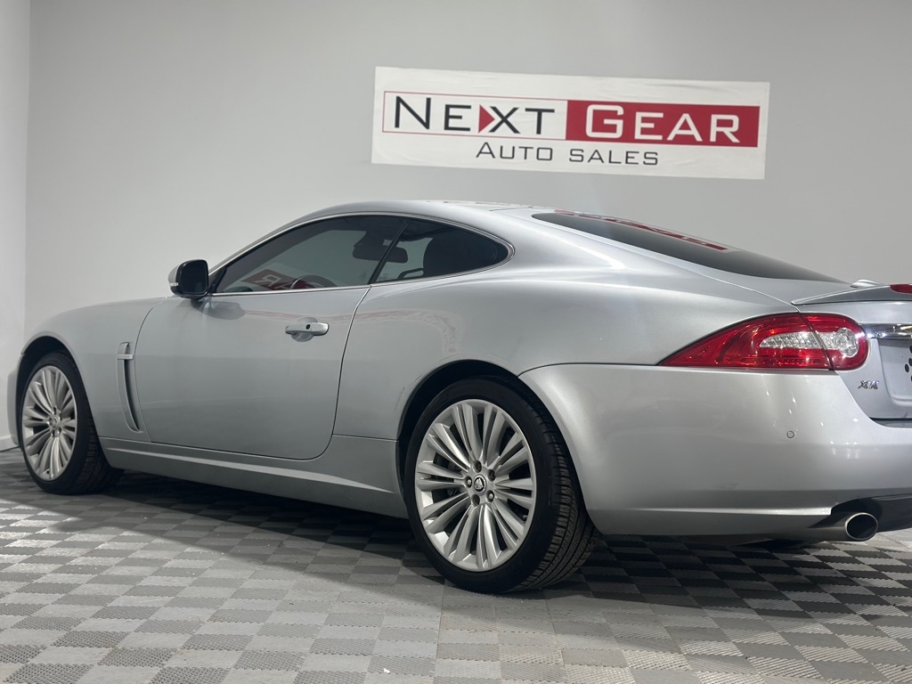 Jaguar XK-Series XK Portfolio Coupe 2010