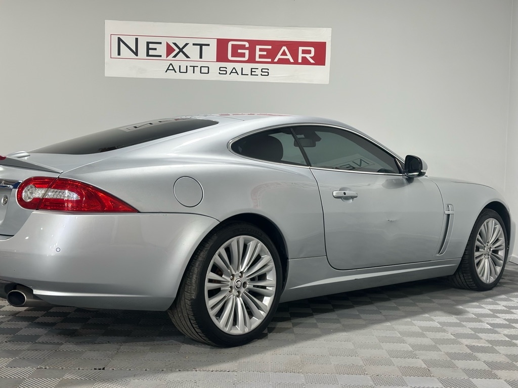 Jaguar XK-Series XK Portfolio Coupe 2010