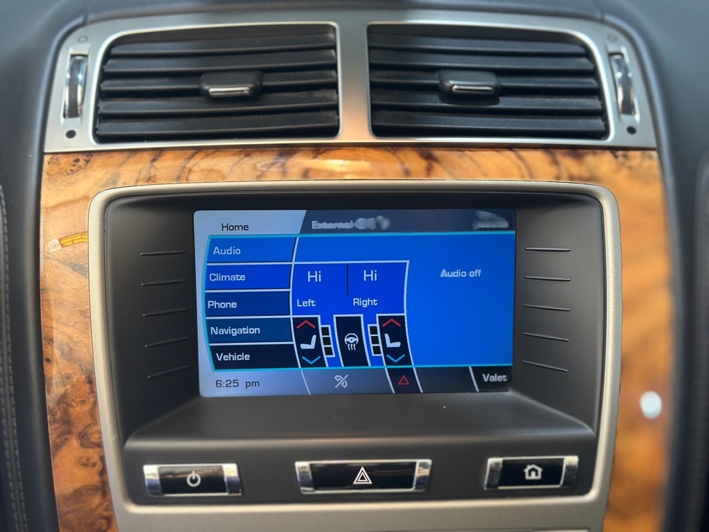 Jaguar XK-Series XK Portfolio Coupe 2010