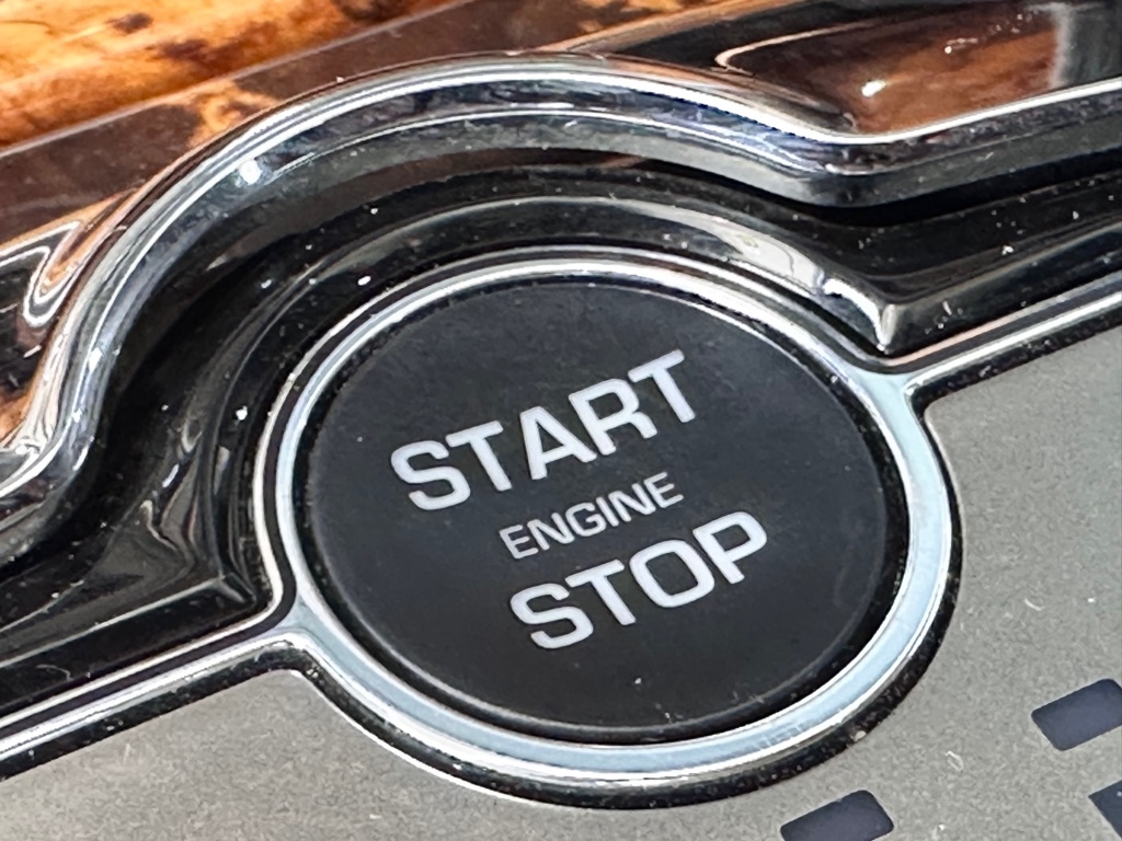 Jaguar XK-Series XK Portfolio Coupe 2010