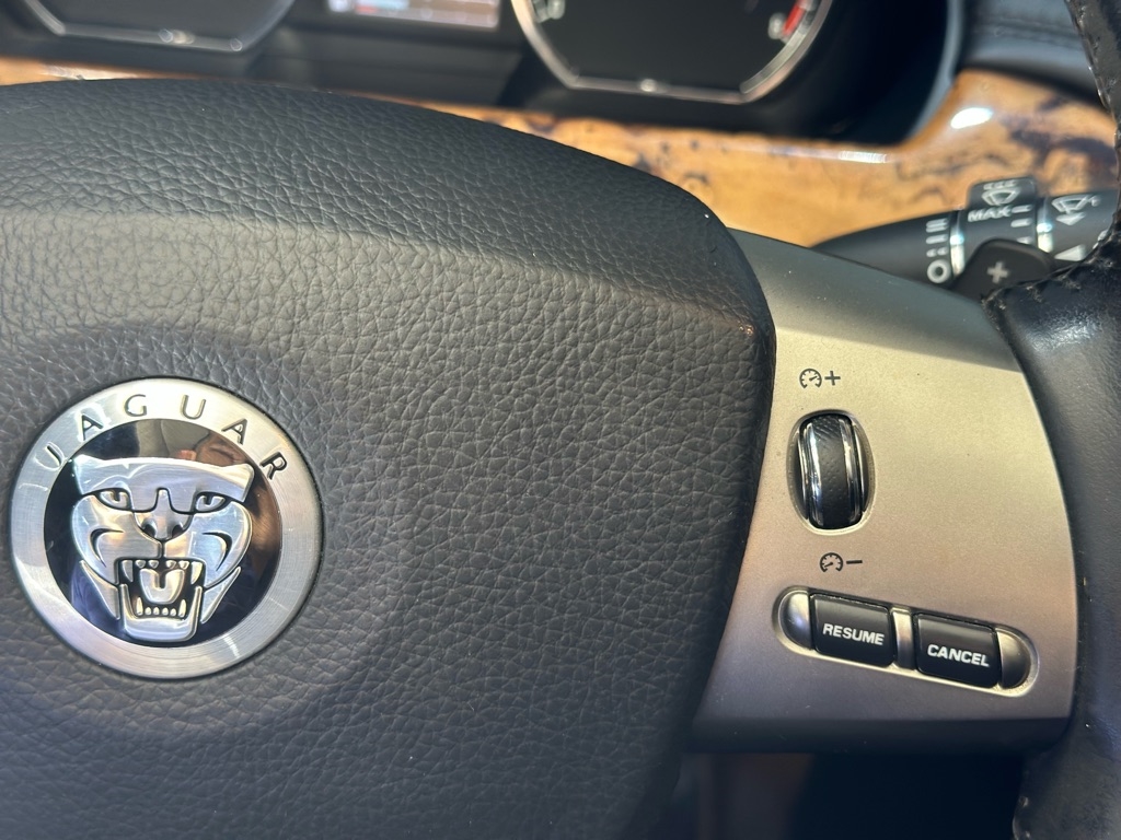 Jaguar XK-Series XK Portfolio Coupe 2010