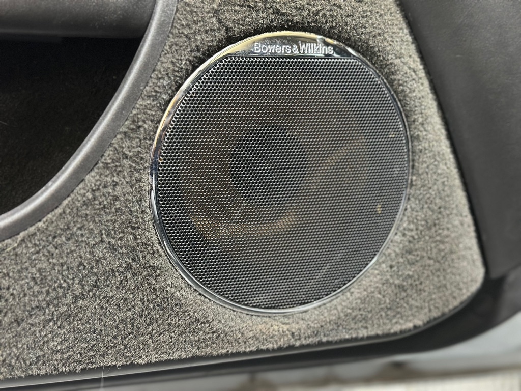 Jaguar XK-Series XK Portfolio Coupe 2010