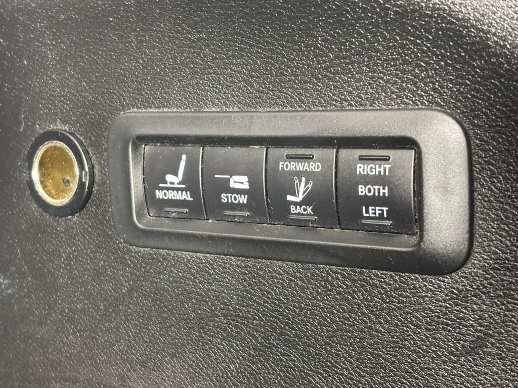 Chrysler Pacifica Limited 2017