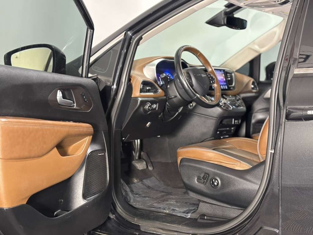 Chrysler Pacifica Limited 2017