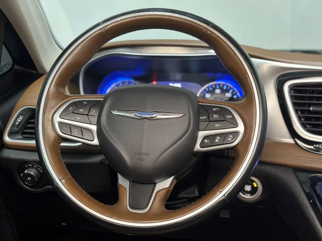 Chrysler Pacifica Limited 2017