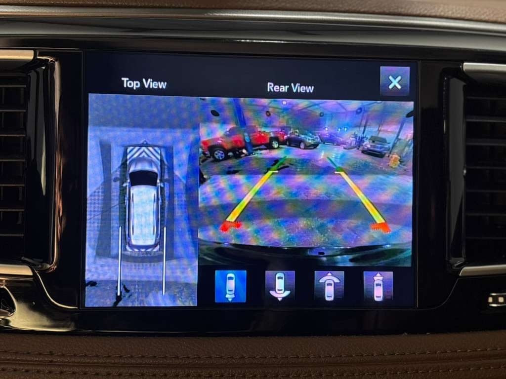 Chrysler Pacifica Limited 2017