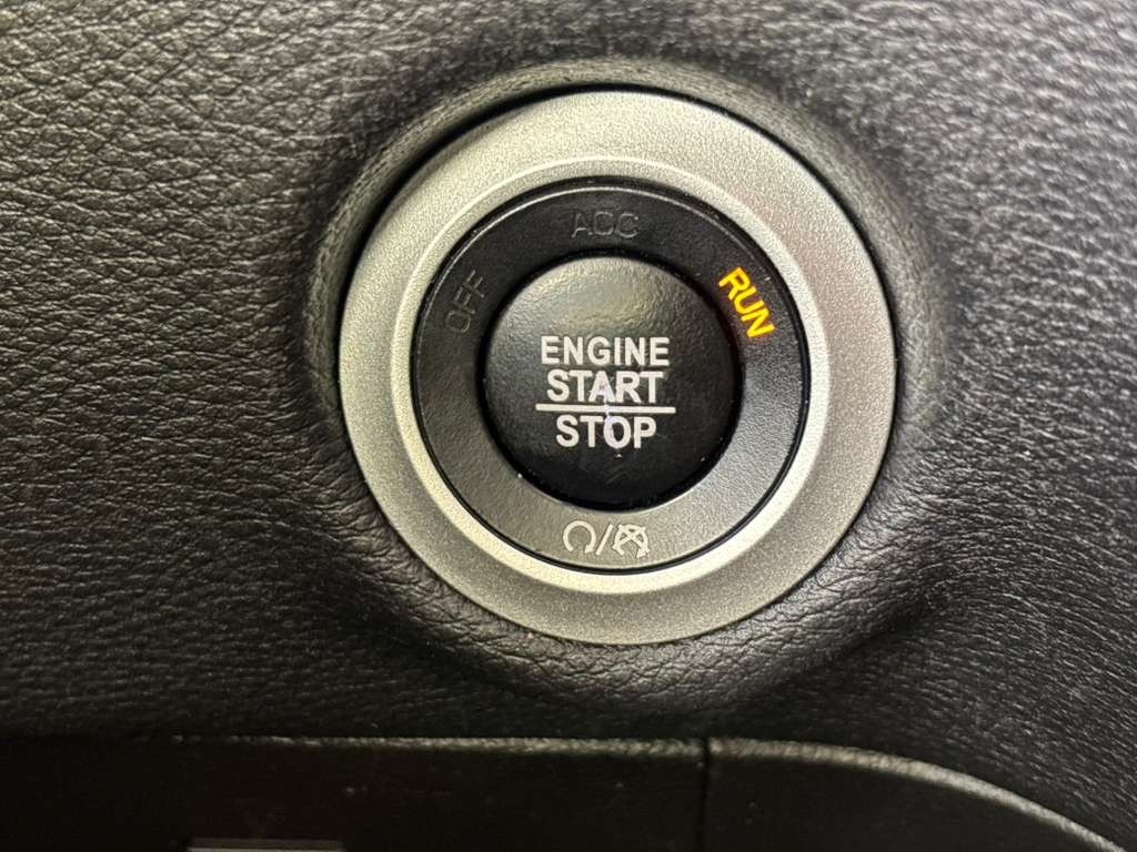 Chrysler Pacifica Limited 2017