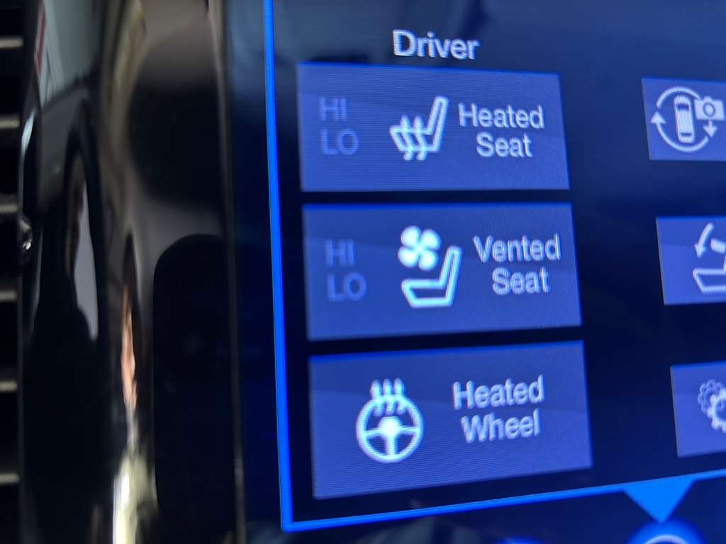 Chrysler Pacifica Limited 2017