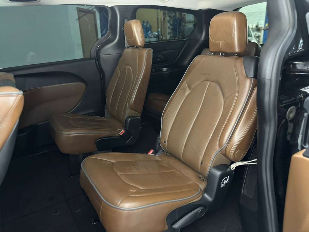 Chrysler Pacifica Limited 2017