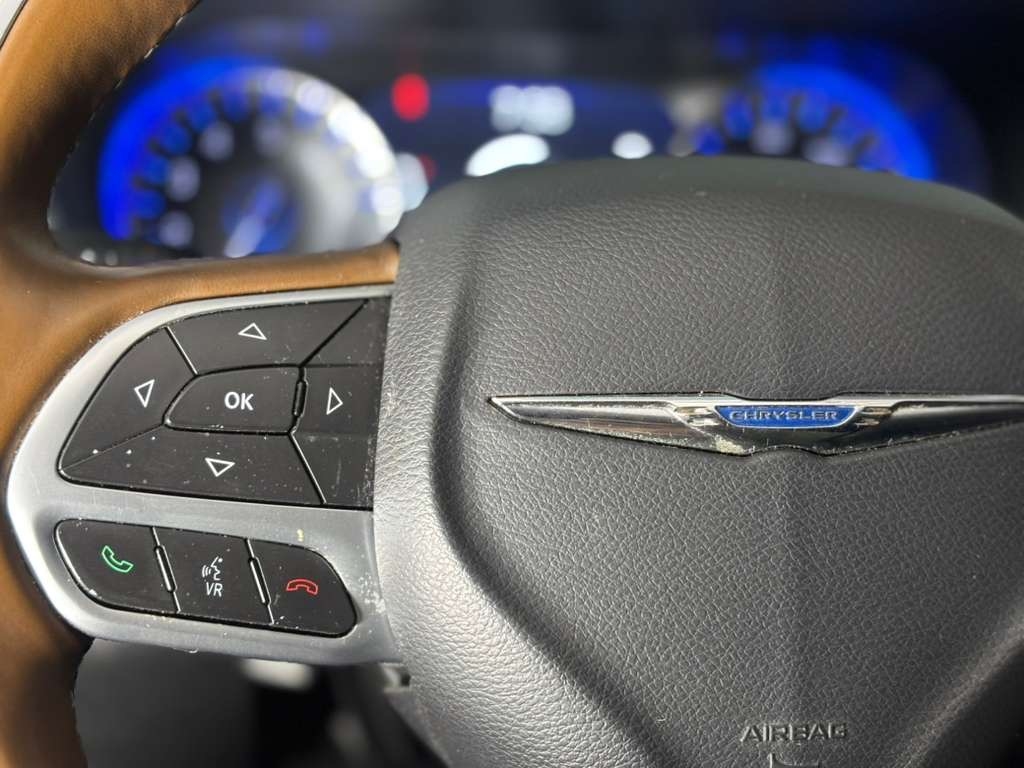 Chrysler Pacifica Limited 2017