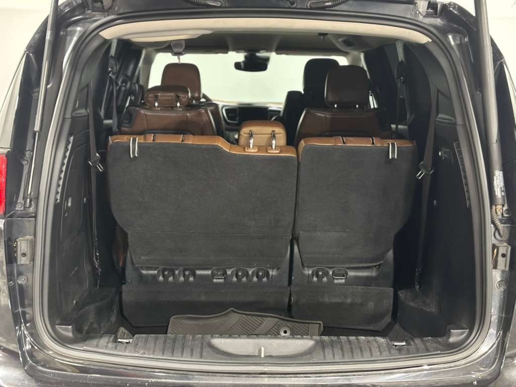 Chrysler Pacifica Limited 2017